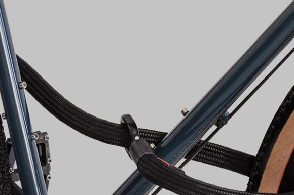 Image d'un vélo attaché à l'aide d'une chaîne Tex Lock