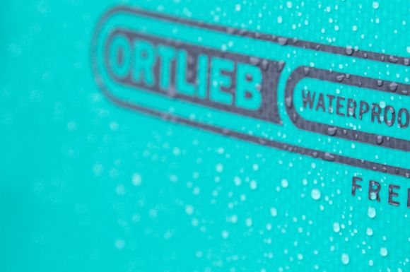 Bien choisir ses sacoches vélo étanches : voyage à vélo, vélotaf