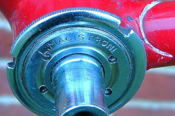 Tipos  de ejes de pedalier: funcionamiento y mantenimiento