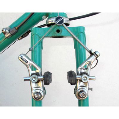 etrier cantilever sur fourche velo