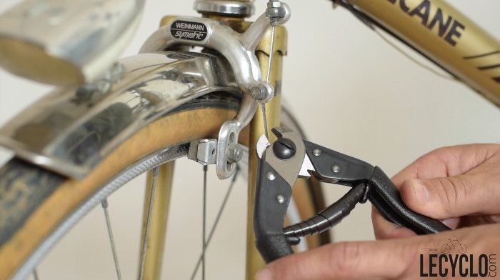 couper cable de frein de velo