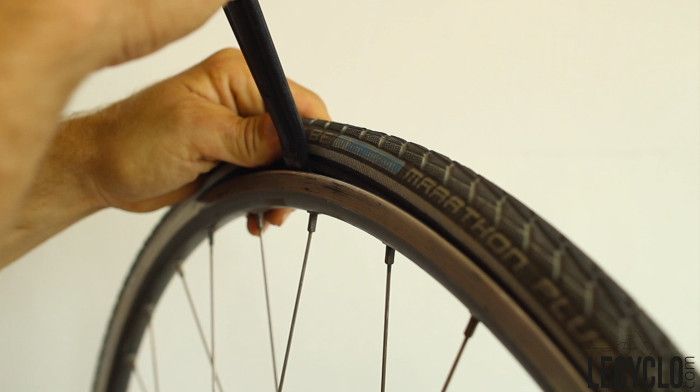 KIT REPARATION PNEU TUBELESS VTT ZEFAL PAR L'INTERIEUR AVEC