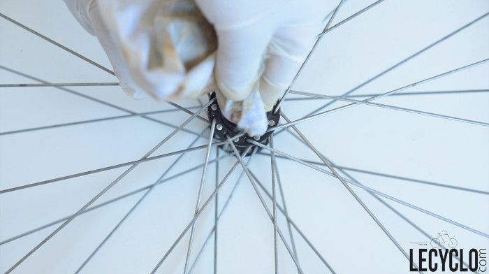 degraisser moyeu velo roulement à billes