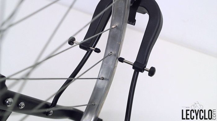 devoiler une roue de velo