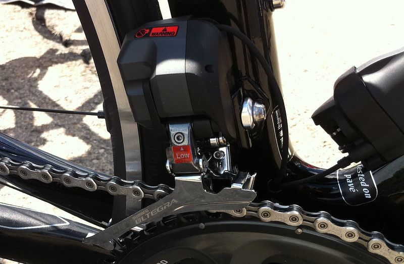 Dérailleur avant à commande électronique