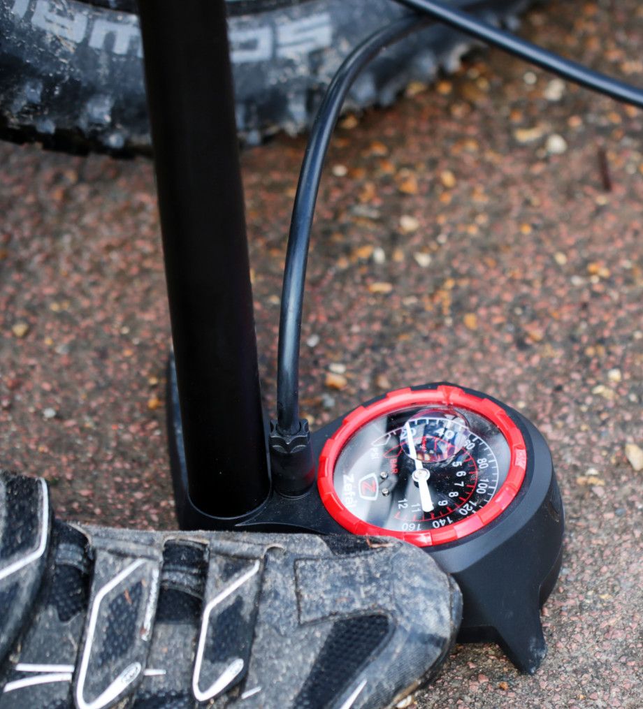 pompe velo avec manometre